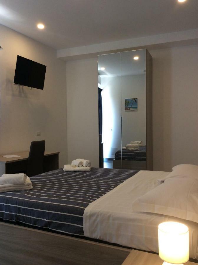 Naxos Laguna Beach Apartment *